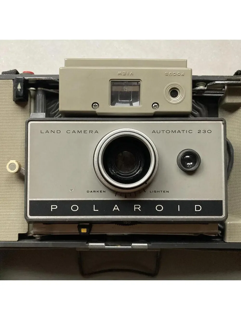 Vintage Automatic Polaroid 230 Land